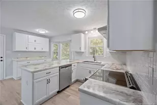 2909 Wessex Ct, Fayetteville, NC 28306 - Photo 24