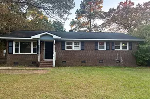 5245 Butternut Dr, Fayetteville, NC 28304 - Photo 2