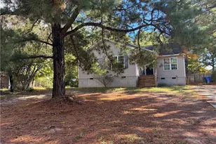 310 Nugget Ct, Fayetteville, NC 28311 - Photo 2