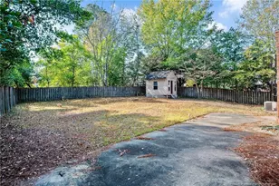 5907 Ormskirk Dr, Fayetteville, NC 28304 - Photo 32