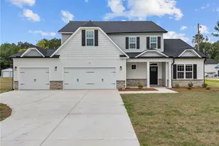332 Zeppelin Ln, Raeford, NC 28376 - Photo 2