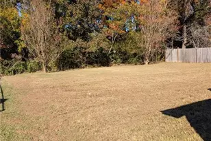 1013 Whisker Lake Dr, Fayetteville, NC 28312 - Photo 18