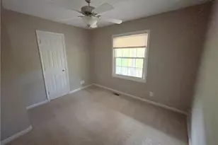 229 Lansdowne Rd, Fayetteville, NC 28314 - Photo 10