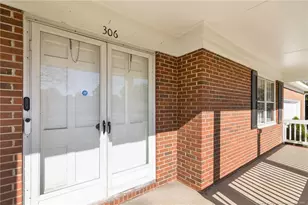 306 W 33rd St, Lumberton, NC 28358 - Photo 8