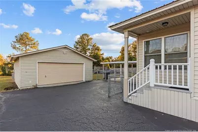 510 E Donaldson Avenue, Raeford, NC 28376 - Photo 32