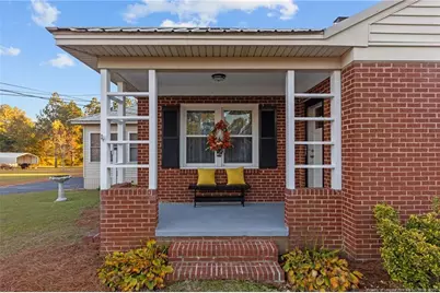 510 E Donaldson Avenue, Raeford, NC 28376 - Photo 4