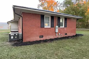 1522 Mary C Rd, Saint Pauls, NC 28384 - Photo 18