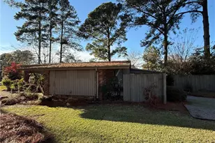 600 W 19th St, Lumberton, NC 28358 - Photo 2