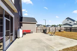 1423 Creekwood Rd, Hope Mills, NC 28348 - Photo 46