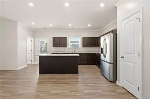 272 Bruce Dr, Dunn, NC 28334 - Photo 12