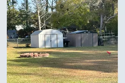 180 Castle Road, Lumberton, NC 28358 - Photo 4