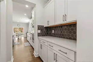 221 Umstead St, Sanford, NC 27330 - Photo 16