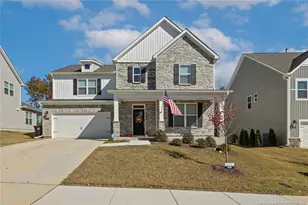 221 Umstead St, Sanford, NC 27330 - Photo 2
