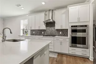 221 Umstead St, Sanford, NC 27330 - Photo 14