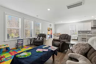 221 Umstead St, Sanford, NC 27330 - Photo 24