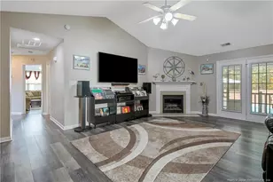 573 Thorncliff Dr, Raeford, NC 28376 - Photo 10