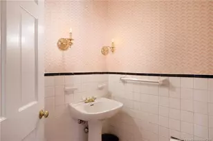 440 Valley Rd, Fayetteville, NC 28305 - Photo 10