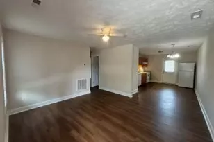 312 E Jenkins St, Fayetteville, NC 28306 - Photo 2