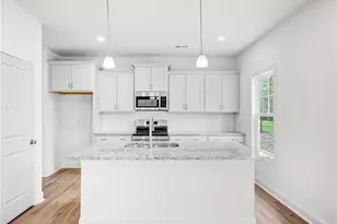 189 Travelers Wy, Lillington, NC 27546 - Photo 8