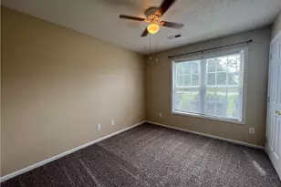 3250 Winesap Rd, Hope Mills, NC 28348 - Photo 2