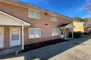 4959-B Galveston Dr, Fayetteville, NC 28303 - Photo 2