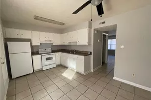 4959-B Galveston Dr, Fayetteville, NC 28303 - Photo 6