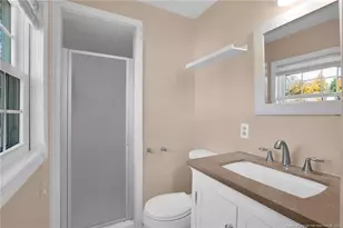 316 W Elwood Ave, Raeford, NC 28376 - Photo 34