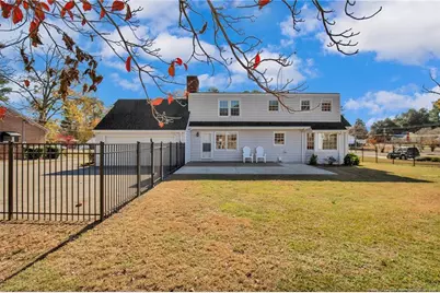 316 W Elwood Avenue, Raeford, NC 28376 - Photo 40