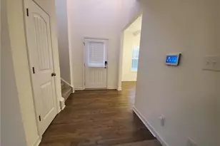 1717 Cherrypoint Dr, Fayetteville, NC 28306 - Photo 2