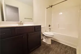 1717 Cherrypoint Dr, Fayetteville, NC 28306 - Photo 22