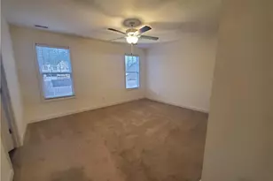 1717 Cherrypoint Dr, Fayetteville, NC 28306 - Photo 14