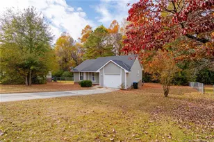 6419 Green Meadow Rd, Fayetteville, NC 28304 - Photo 4