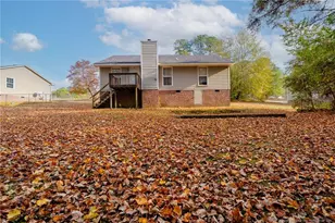 6419 Green Meadow Rd, Fayetteville, NC 28304 - Photo 36