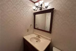 2410 Fairfax Pl, Fayetteville, NC 28303 - Photo 16