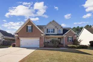 1328 Masterpiece Dr, Hope Mills, NC 28348 - Photo 2