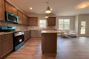 374 Sacksonia St, Raeford, NC 28376 - Photo 10