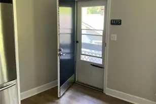 217 Bethune St, Fayetteville, NC 28305 - Photo 2