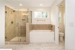 2512 Spring Valley Rd, Fayetteville, NC 28303 - Photo 32