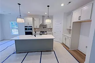 2512 Spring Valley Rd, Fayetteville, NC 28303 - Photo 2