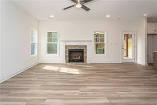 2513 Spring Valley Rd, Fayetteville, NC 28303 - Photo 8