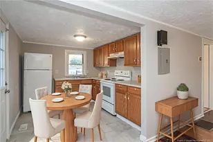 407 S Little Ave, Dunn, NC 28334 - Photo 4