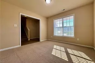 463 Broad Dr, Raeford, NC 28376 - Photo 4