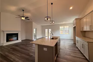 111 Driftwood Ct, Sanford, NC 27330 - Photo 16