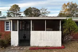 433 Cumberland Ave, Raeford, NC 28376 - Photo 2