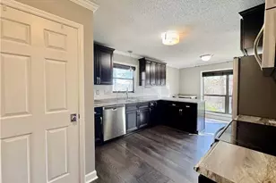 741 Maxine St, Fayetteville, NC 28303 - Photo 8