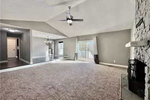 741 Maxine St, Fayetteville, NC 28303 - Photo 4