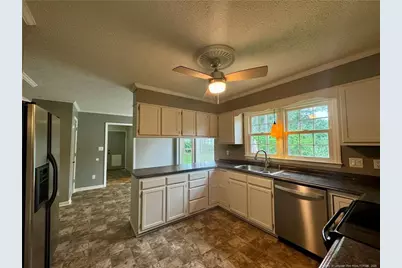 6105 Lakeway Drive, Fayetteville, NC 28306 - Photo 12