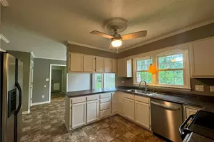 6105 Lakeway Dr, Fayetteville, NC 28306 - Photo 12