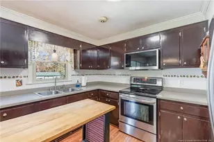 309 S Currie Dr, Sanford, NC 27330 - Photo 8