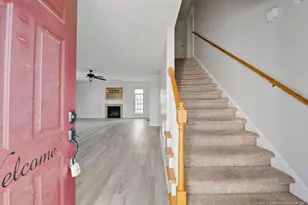 185 Sunflower St, Raeford, NC 28376 - Photo 4